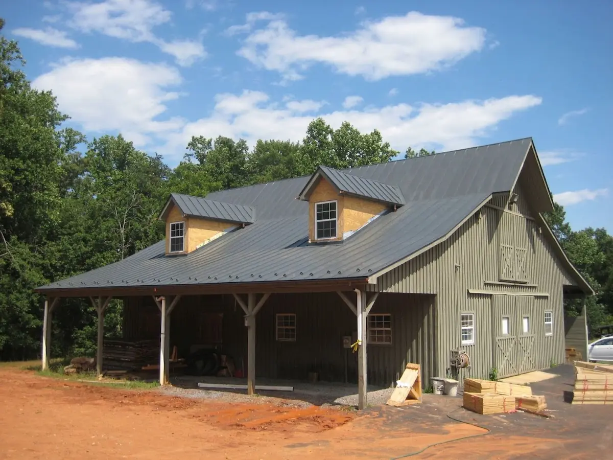 Expert Emergency Roof Leak Repair workmanship in Deerfield